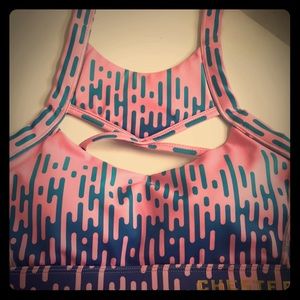 Beautiful ombré waterproof halter sports bra